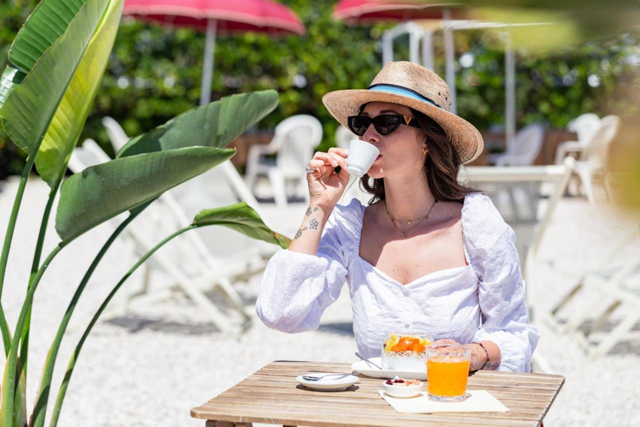 Hotel Soraya - Spiaggia Sawasdee Riccione Eksteriør bilde