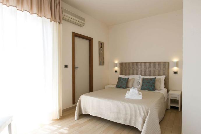 Hotel Soraya - Spiaggia Sawasdee Riccione Eksteriør bilde