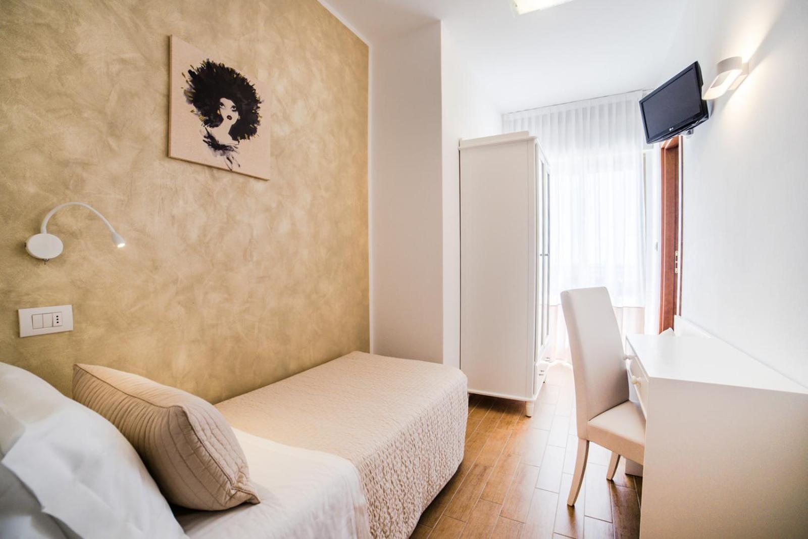 Hotel Soraya - Spiaggia Sawasdee Riccione Eksteriør bilde