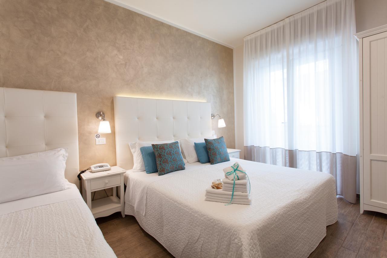 Hotel Soraya - Spiaggia Sawasdee Riccione Eksteriør bilde